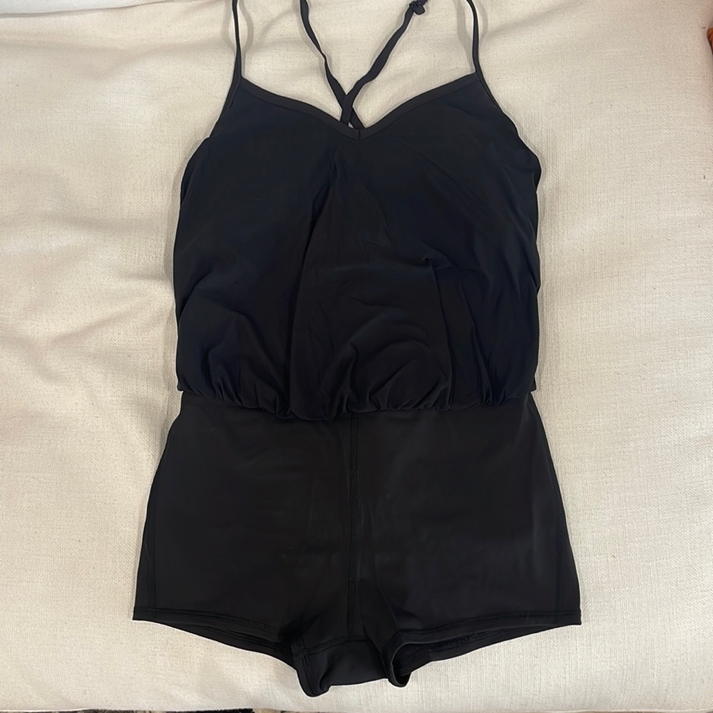 Lululemon size 2 jumper
